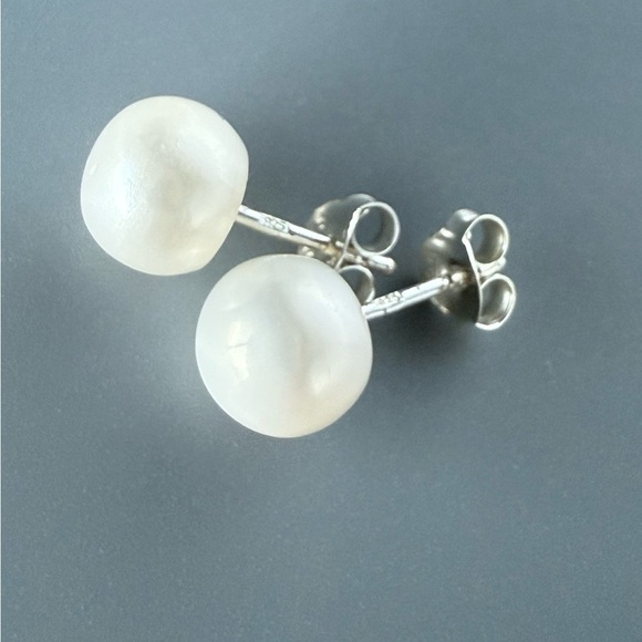 Sterling Silver Freshwater White Pearl Studs 8mm - Picture 7 of 14